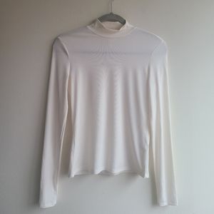 NWT H&M Cream Long-sleeve Ribbed Turtleneck Top